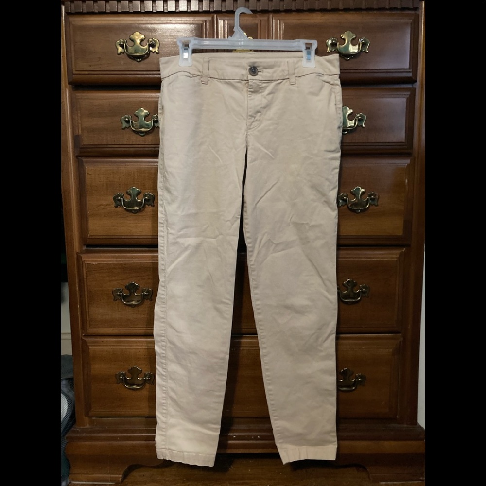 Old Navy khaki women’s pants